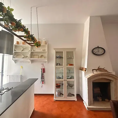Casa Soma, Mare E Borgo Apartment
